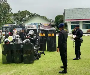 Personel Brimob Batalyon C Pelopor Ikuti Apel Gelar Pasukan Dan Latihan PHH Antara TNI-Polri