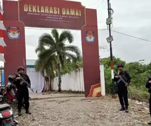 Brimob Aceh Amankan Deklarasi Kampanye Damai Di Subulussalam