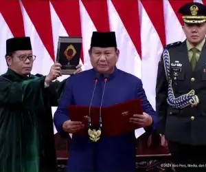 Prabowo dan Gibran Ucapkan Sumpah Jabatan Sebagai Presiden dan Wakil Presiden
