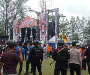 Brimob Amankan Kampanye Akbar Pilkada di Aceh Singkil