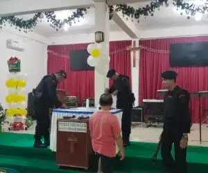 Brimob Batalyon C Pelopor Amankan Perayaan Natal Di Aceh Barat