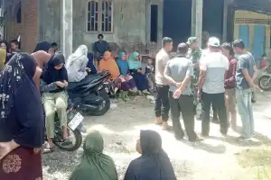 Warga Desa Ketapang Indah Geruduk Rumah Kepala Desa Tuntut Kepastian Penyaluran Dana Ketahanan Pangan