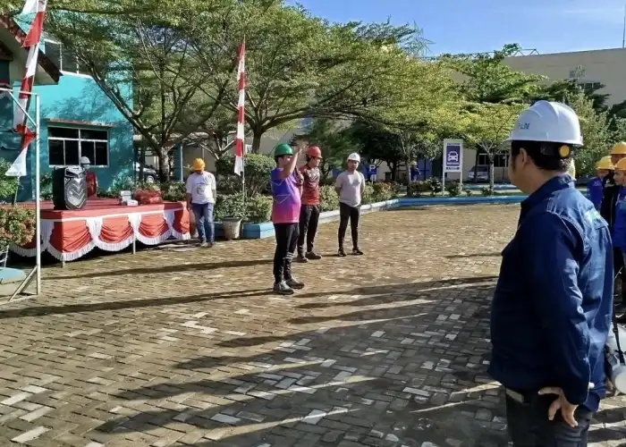 Jum&rsquo;at Bersih Wujudkan Lingkungan Kerja Nyaman Bagi Pegawai PLTU Nagan Raya