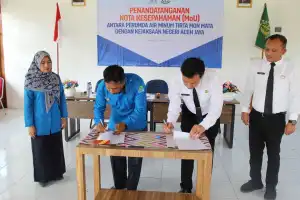 Selesaikan Tunggakan Rekening Air, Perumda Tirta Mon Mata Teken MoU dengan Kejari Aceh Jaya