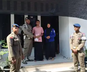 Brimob Batalyon C Pelopor Bagikan Daging Meugang Untuk Keluarga Besar