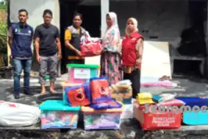 Korban Kebakaran Rumah di Aceh Jaya Terima Bantuan Masa Panik