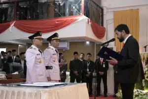 Gubernur Aceh Lantik Safwandi dan Muslem D sebagai Bupati dan Wakil Bupati Aceh Jaya Periode 2025-2030
