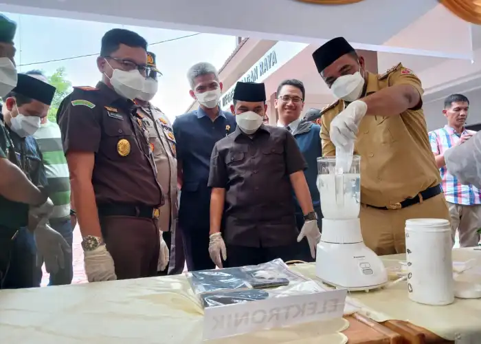 Kejaksaan Nagan Raya Musnahkan 1 Kg Sabu dan 3.5 Ganja