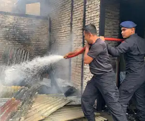 Cepat Dan Tanggap, Brimob Aceh Berhasil Kendalikan Kebakaran Di Trumon Tengah
