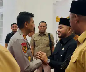 &lrm;Ketua DPRK Nagan Raya Hadiri Penyambutan Kapolda Aceh