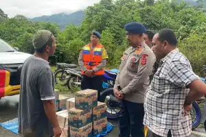 Quick Respon Brimob: Batalyon C Pelopor Sigap Tangani Banjir di Beutong Ateuh Banggalang