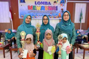 Ketua TP-PKK Nagan Raya Buka Lomba Mewarnai bagi Anak PAUD dan Disabilitas