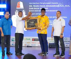 Hadiri Acara Satu Dekade PWI Nagan Raya, Wabup Raja Sayang Harap PWI Semakin Solid dan Profesional