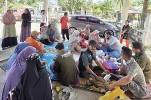 dr Afzalur Zikri Bersama Tim Medis gelar Pengobatan Gratis untuk Korban Banjir
