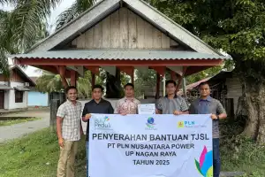 PLN NP Nagan Raya Renovasi Pos Kamling, Perkuat Keamanan dan Kebersamaan Warga