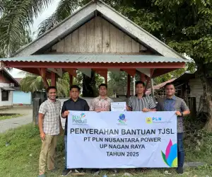 PLN NP Nagan Raya Renovasi Pos Kamling, Perkuat Keamanan dan Kebersamaan Warga