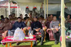 Sinergi TNI&ndash;Polri Menguat, Brimob Batalyon C Pelopor Ikuti Upacara TMMD ke-127