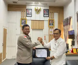 BPN Nagan Raya Serahkan Piagam Penghargaan Untuk Polres Nagan Raya, Ini Yang Dilakukan