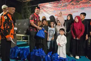 Pemuda Pancasila Tebar Kebaikan Ramadan dengan Takjil Gratis dan Santunan Anak Yatim