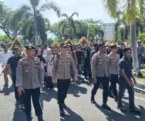 Humanis dan Profesional, Brimob Aceh Amankan Aksi Unjuk Rasa RANUB di Nagan Raya