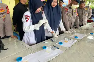 Pastikan Personel Bersih dari Narkoba, Batalyon C Pelopor Gelar Tes Urine Mendadak