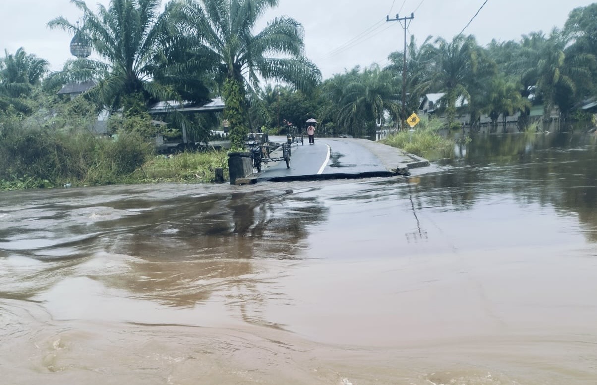 Imbas Jembatan Putus di Nagan Raya Aktifitas Belajar Mengajar Terganggu