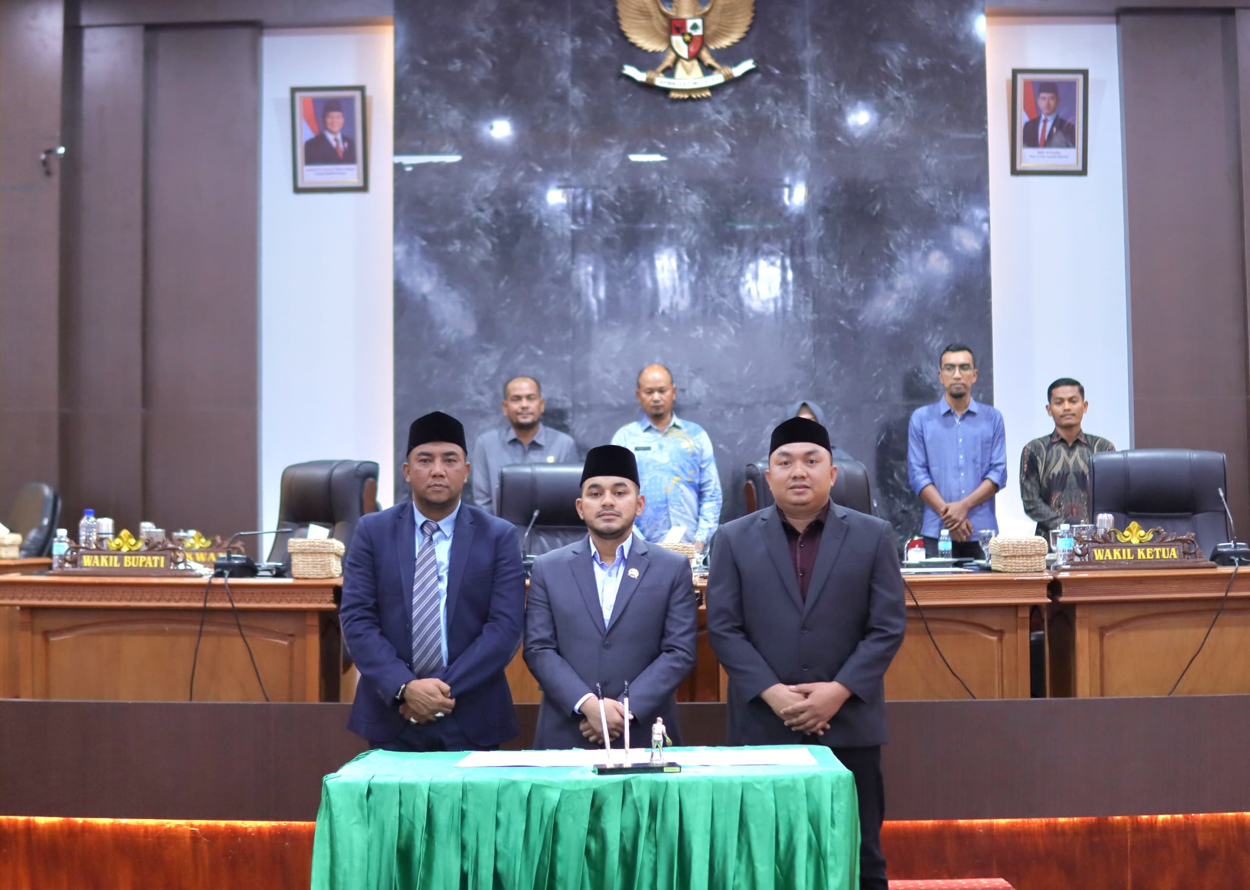 DPRK Terima Laporan Pertanggungjawaban APBK 2024, Wabup Raja Sayang Sampaikan Apresiasi