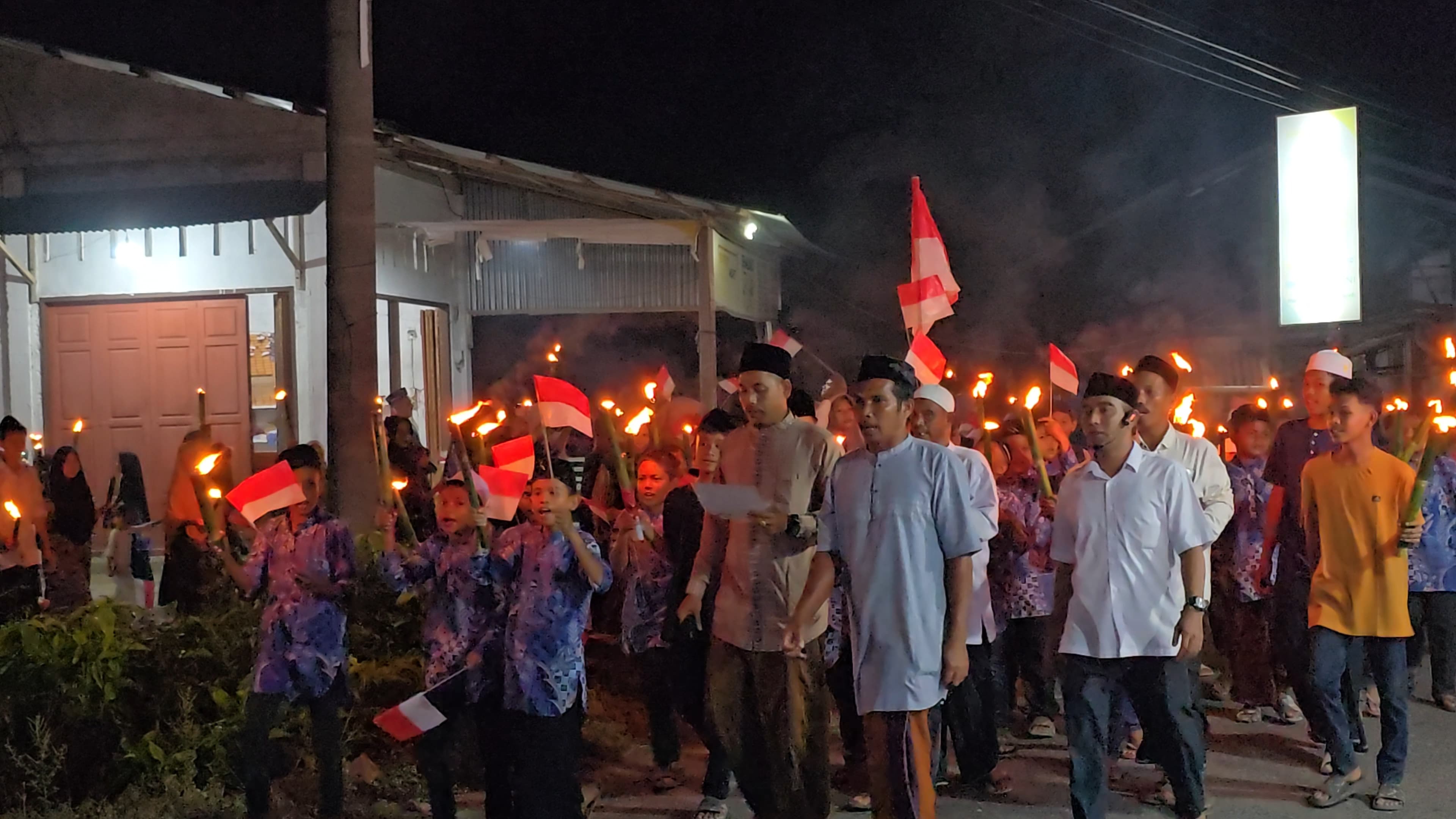 Ratusan masyarakat di Nagan Raya gelar pawai Ya Latif