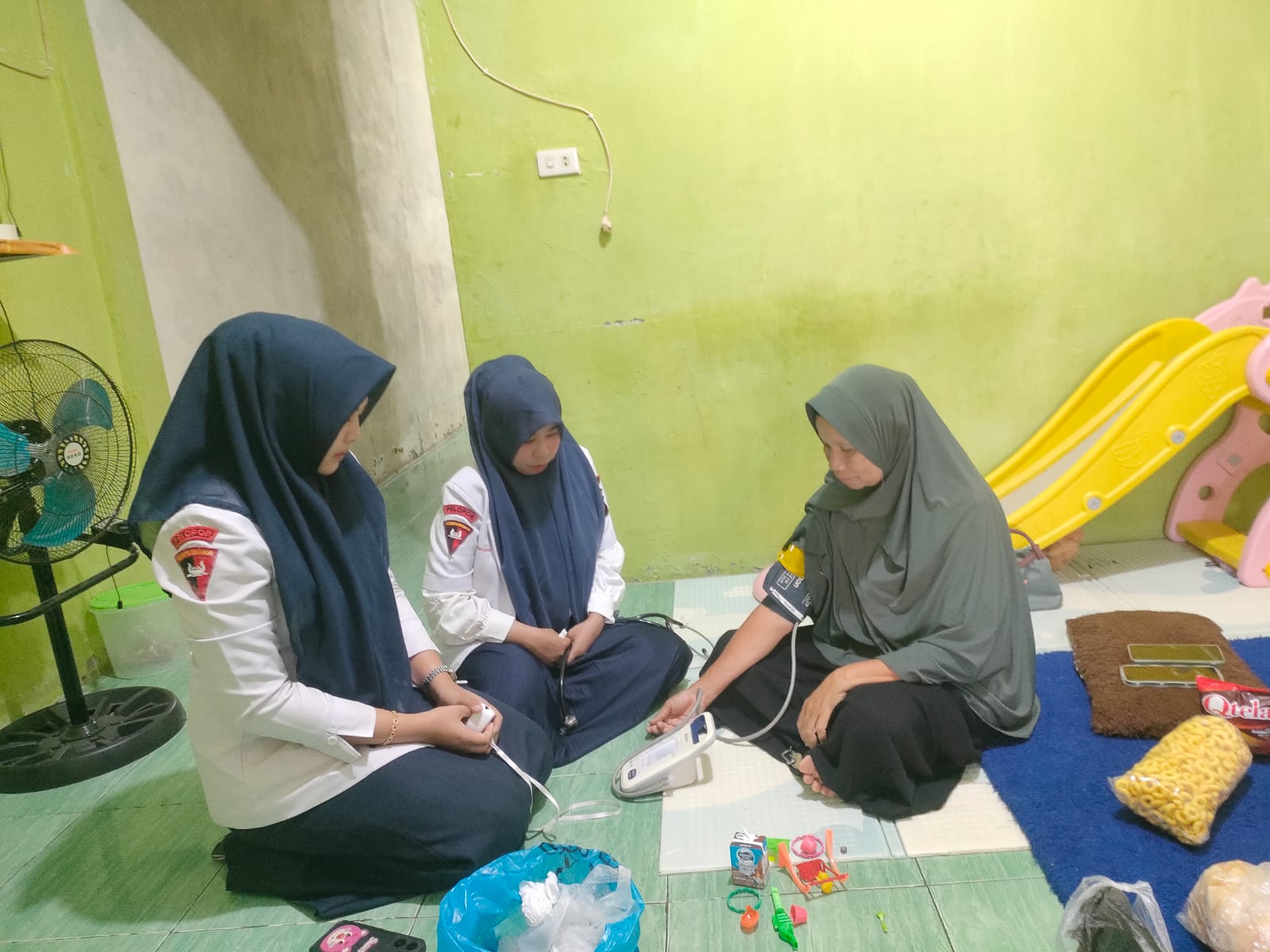 Brimob Nagan Raya Gelar Pelayanan Kesehatan Gratis bagi Warga Sekitar Mako