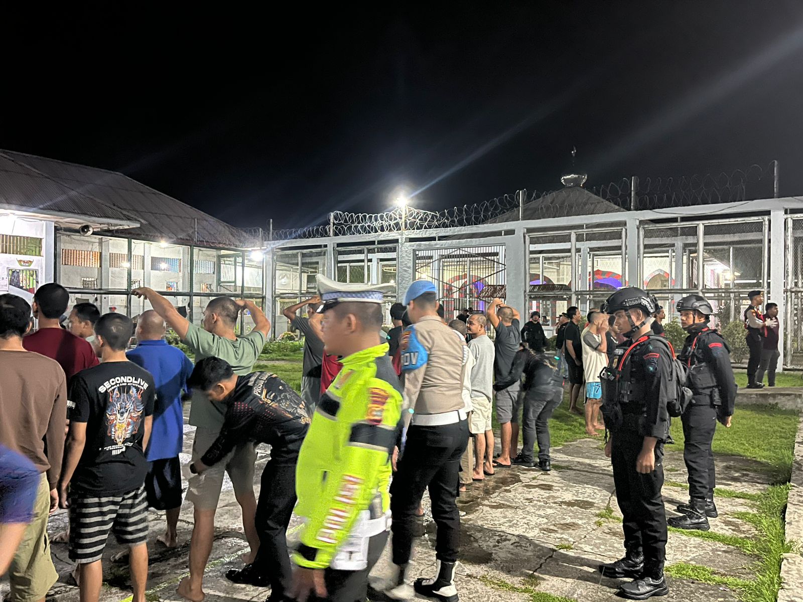 Komitmen Berantas Narkoba, Lapas Meulaboh Gandeng Brimob Batalyon C Pelopor Razia Blok Hunian