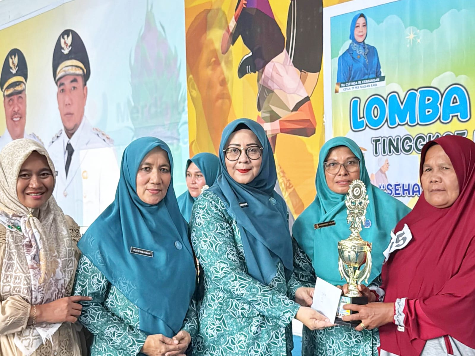 Gelorakan Hidup Sehat, TP-PKK Nagan Raya Adakan Senam Lansia Tingkat Kabupaten