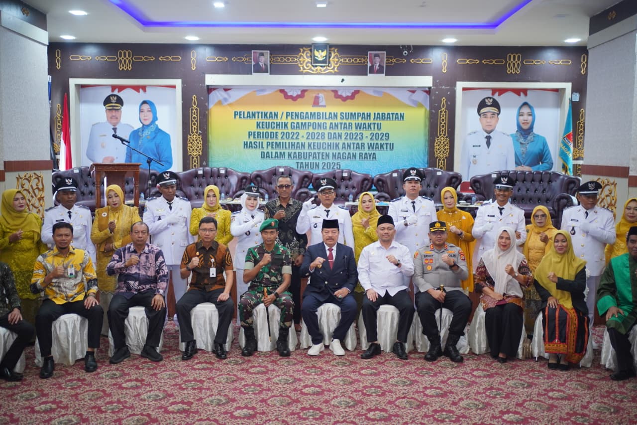 Bupati TRK Lantik 10 Keuchik Antar Waktu Periode 2022–2028 dan 2023–2029